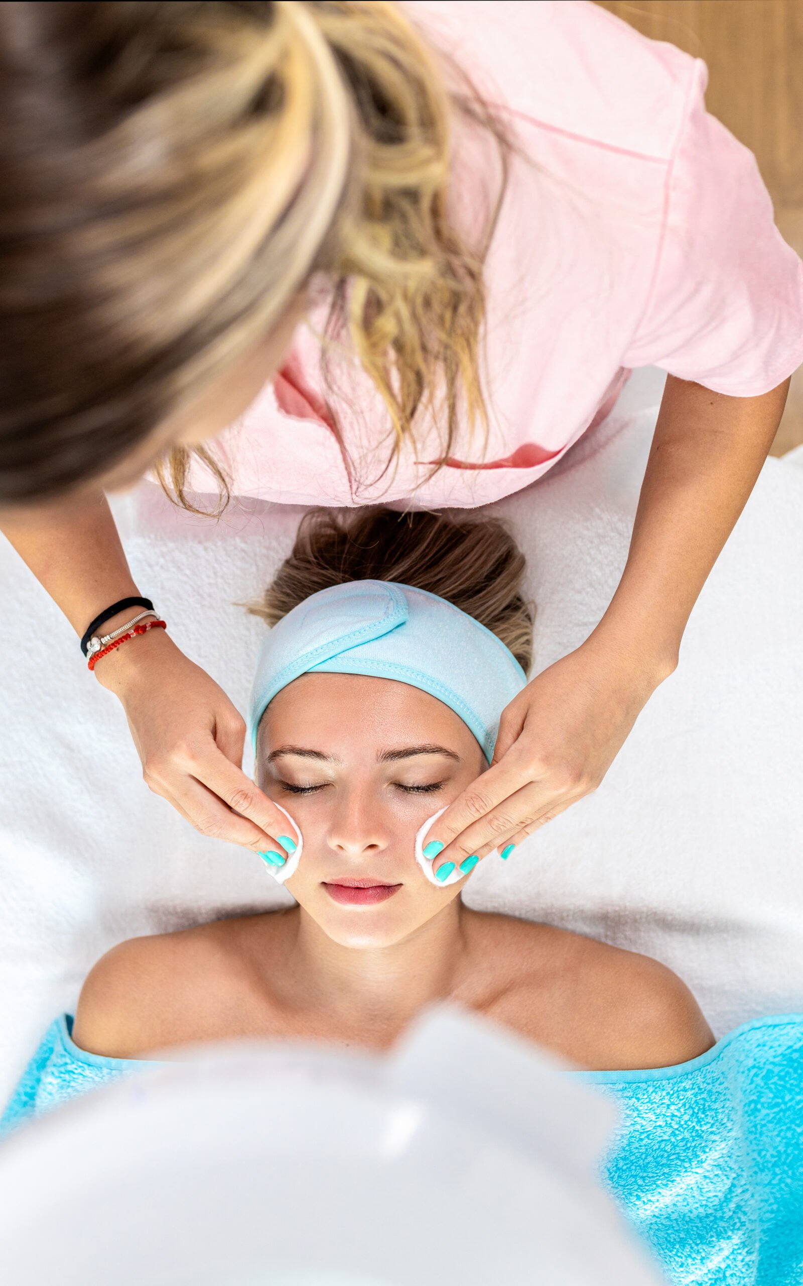 ¿Cómo actúa la radiofrecuencia en el rostro? ¿Cómo actúa la radiofrecuencia en el rostro?