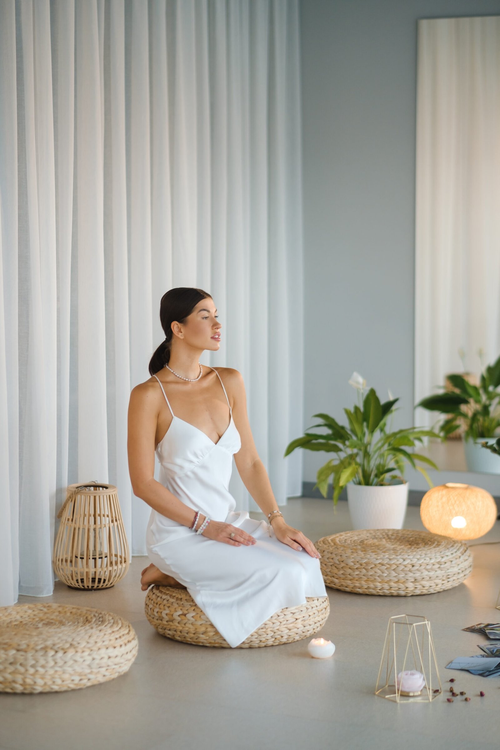 Mujer disfrutando de un ritual corporal relajante en centro de estética avanzada en Pozuelo de Alarcón